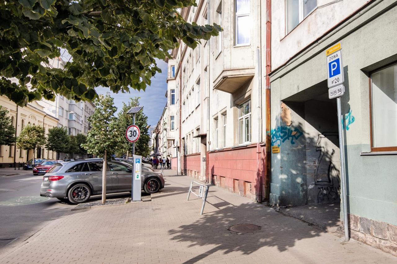 Old-New Apartment In Central Kaunas Bagian luar foto